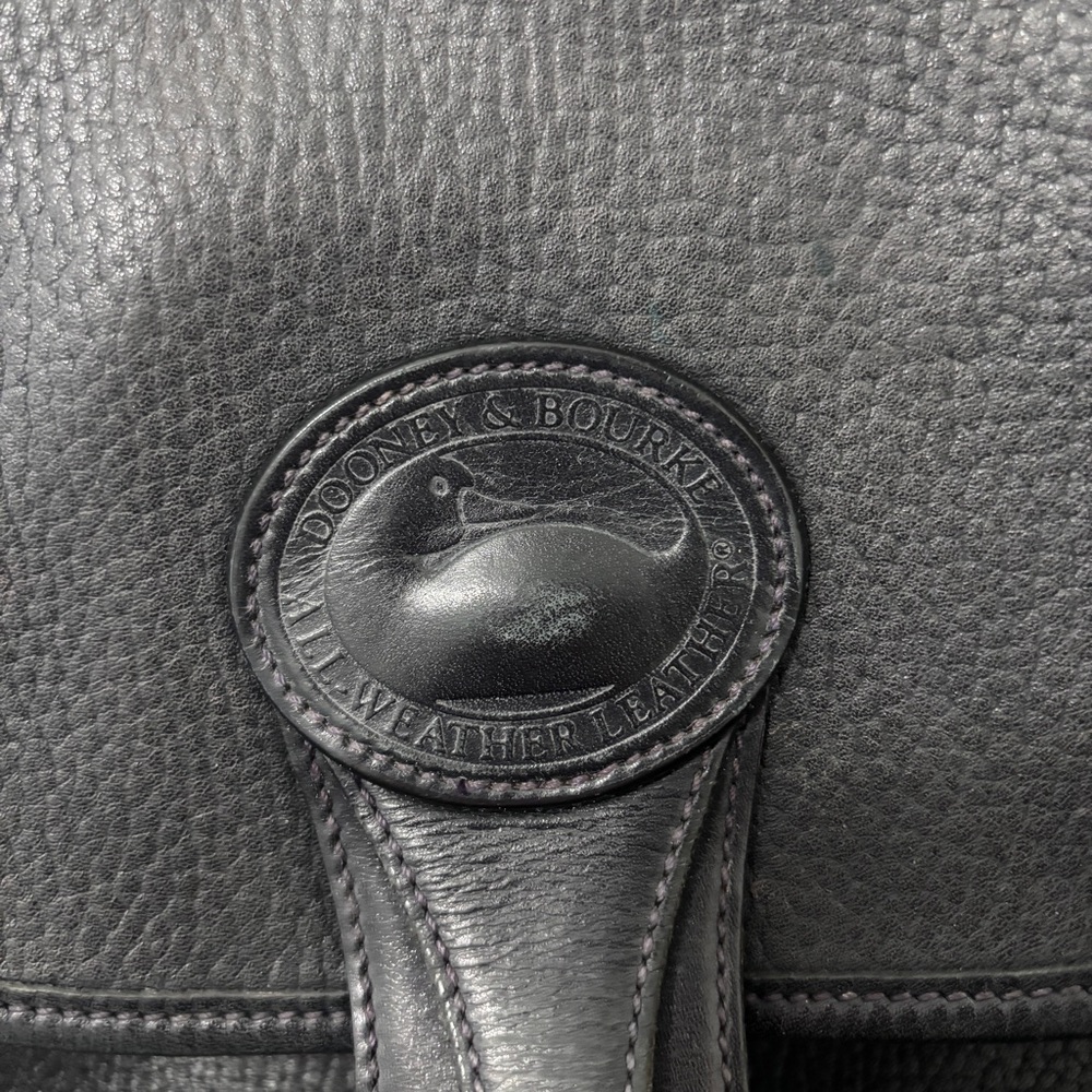 Black Vintage Dooney & Bourke crossbody - Picture 3 of 11